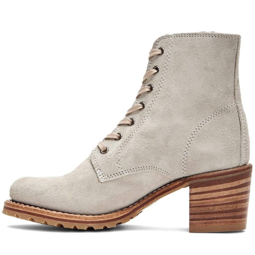 TRENDING Frye Sabrina 6G White Grey Suede Leather Lace Up Moto Combat Ankle Boot - Picture 2 of 16